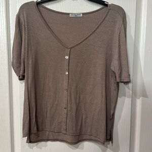 Cha cha vente Sz S short sleeve faux button front top